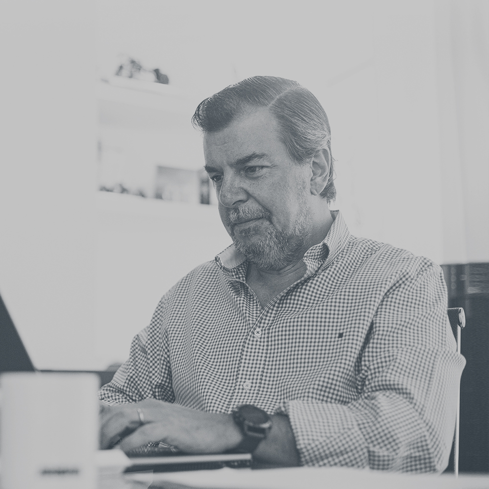 Una persona trabajando